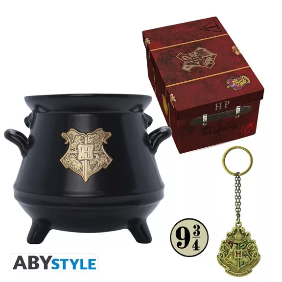 Harry Potter - Roxfort ajándékcsomag 3D bögrével, kulcstartóval és kitűzővel Harry Potter - Roxfort ajándékcsomag 3D bögrével, kulcstartóval és kitűzővel