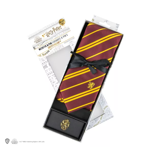 Griffendél Nyakkendő Deluxe Díszdobozos Kiadás – Harry Potter Ajándékszett Griffendél Nyakkendő Deluxe Díszdobozos Kiadás – Harry Potter Ajándékszett